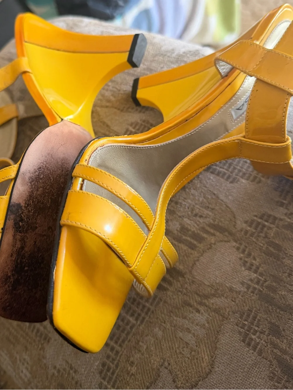 Via Spiga strappy Yellow Patent womens Wedge shoes size 9-1/2